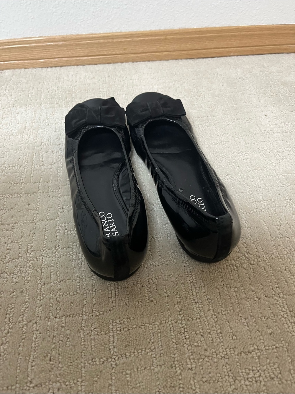 Franco Sarto Black Patent Ballet Flats with Bow women’s size 10M - Picture 3 of 4